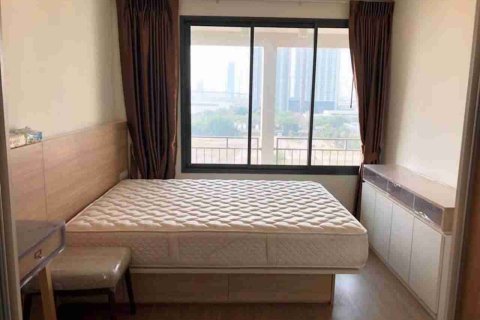Condominio de 1 dormitorio en Thonburi, Bangkok, Tailandia № 183548 - foto 9