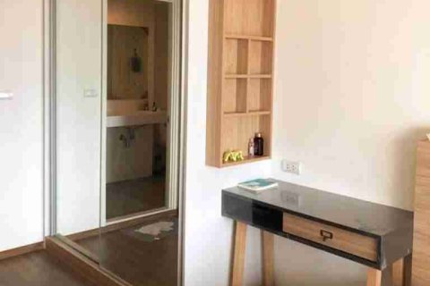 Condominio de 1 dormitorio en Thonburi, Bangkok, Tailandia № 183548 - foto 6