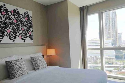 Condo in Thonburi, Bangkok, Thailand, 3 bedrooms  № 184105 - photo 6