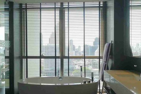 Condo in Thonburi, Bangkok, Thailand, 3 bedrooms  № 184105 - photo 10
