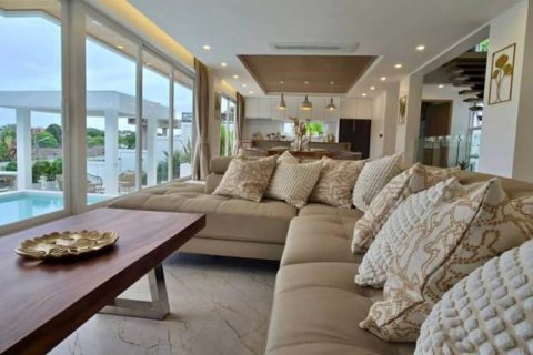 Chalet de 3 dormitorios en Phuket, Tailandia № 134478 - foto 4