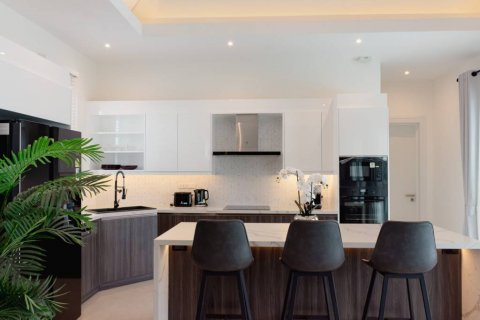 Chalet de 3 dormitorios en Hua Hin, Tailandia № 134477 - foto 8