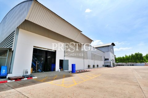 Propriété commerciale à Pattaya, Thaïlande 2100 m2 № 198434 - photo 19