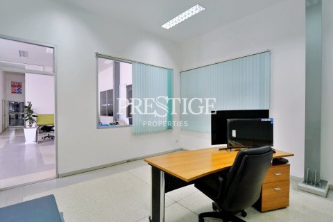 Propriété commerciale à Pattaya, Thaïlande 2100 m2 № 198434 - photo 11