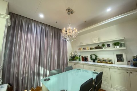 Condominio de 3 dormitorios en Watthana, Bangkok, Tailandia № 134078 - foto 4