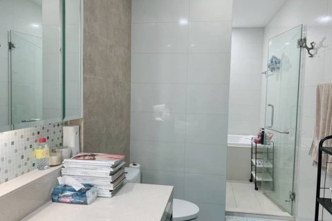 Condominio de 3 dormitorios en Watthana, Bangkok, Tailandia № 134075 - foto 12
