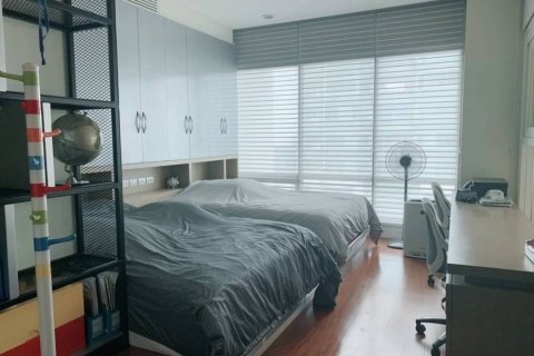 Condominio de 3 dormitorios en Watthana, Bangkok, Tailandia № 134075 - foto 9