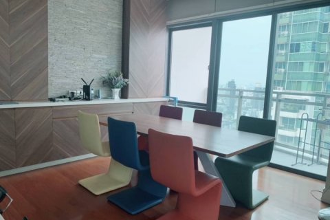 Condominio de 3 dormitorios en Watthana, Bangkok, Tailandia № 134075 - foto 4