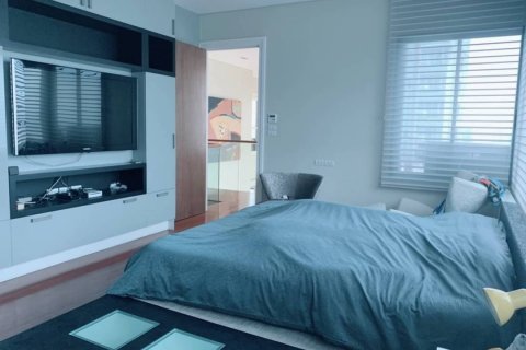 Condominio de 3 dormitorios en Watthana, Bangkok, Tailandia № 134075 - foto 11