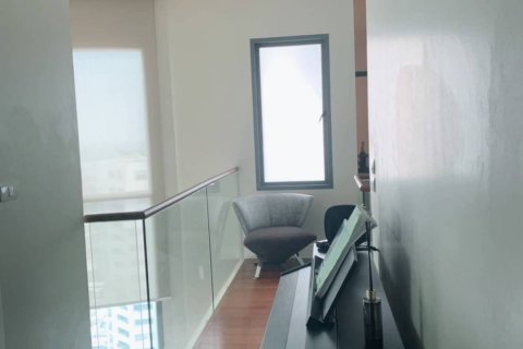 Condominio de 3 dormitorios en Watthana, Bangkok, Tailandia № 134075 - foto 7