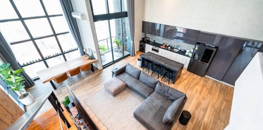 Condominio de 3 dormitorios en Khlong Toei, Bangkok, Tailandia № 134073