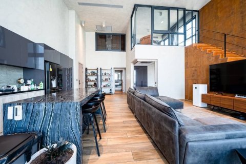 Condominio de 3 dormitorios en Khlong Toei, Bangkok, Tailandia № 134073 - foto 4