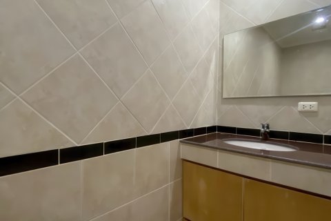 Apartamento de 2 dormitorios en Pattaya, Tailandia № 164954 - foto 18