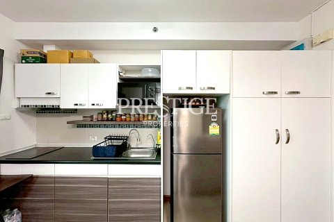 Condo in Pattaya, Thailand, 2 bedrooms № 198057 - photo 7