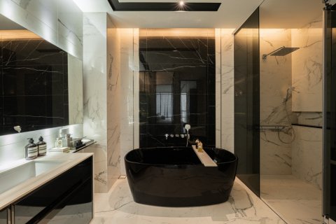 Condominio de 2 dormitorios en Bangkok, Tailandia № 143013 - foto 15