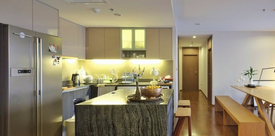 Condominio de 3 dormitorios en Sathon, Bangkok, Tailandia № 143018