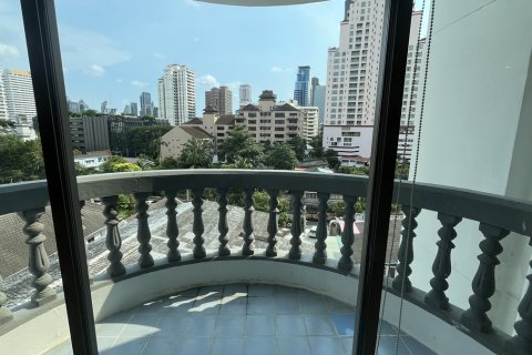 Condo à Watthana, Bangkok, Thaïlande, 3 chambres № 201160 - photo 18