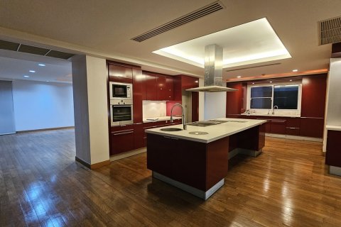Townhouse in Watthana, Bangkok, Thailand 5 bedrooms № 201155 - photo 6