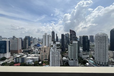 Condo in Watthana, Bangkok, Thailand, 3 bedrooms № 201157 - photo 7