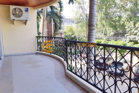 Estudio en el condominio en Jomtien Beach, Pattaya, Tailandia № 204921 - foto 10