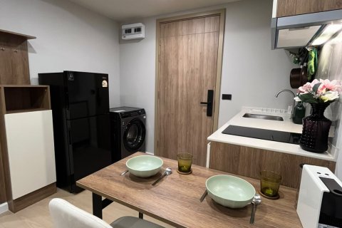 Apartamento de 2 habitaciones en Pattaya, Tailandia № 209771 - foto 3