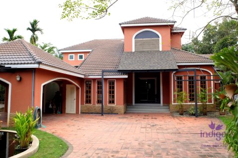 Casa de 11 dormitorios en Saraphi, Tailandia № 209770 - foto 7