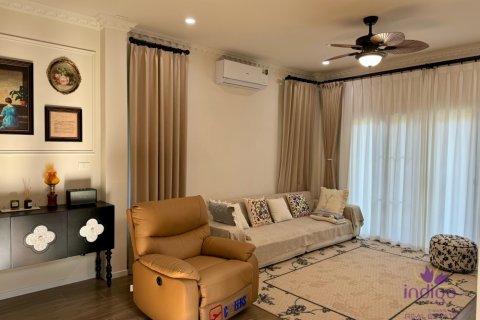 Casa de 4 dormitorios en Hang Dong, Tailandia № 209769 - foto 9
