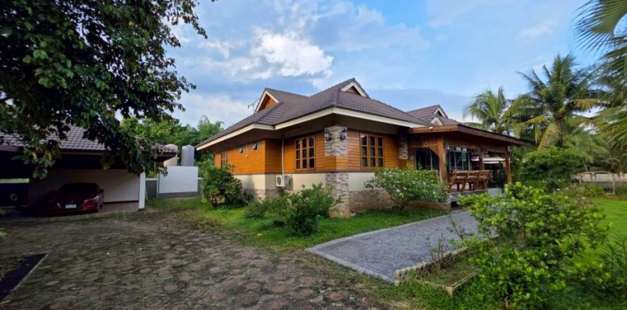 Casa de 3 dormitorios en San Sai, Tailandia № 134464