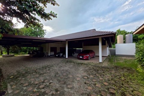 Casa de 3 dormitorios en San Sai, Tailandia № 134464 - foto 5
