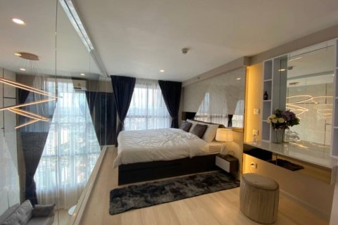 Dúplex de 2 dormitorios en Bangkok, Tailandia № 134466 - foto 6