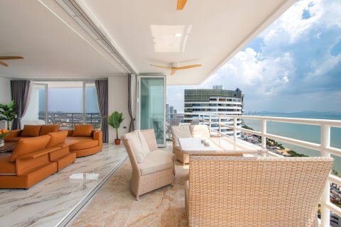 Apartamento de 2 dormitorios en Pattaya, Tailandia № 173072 - foto 2