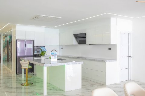 Apartamento de 2 dormitorios en Pattaya, Tailandia № 173072 - foto 6