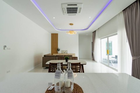 Chalet de 3 dormitorios en Hua Hin, Tailandia № 150465 - foto 7