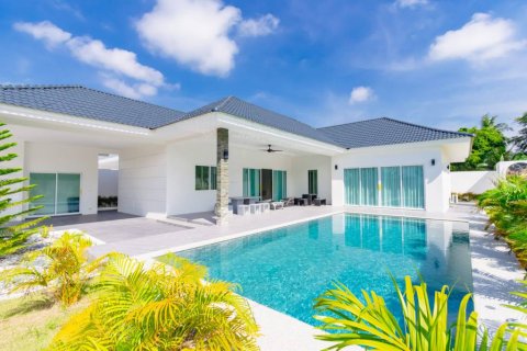 Chalet de 3 dormitorios en Hua Hin, Tailandia № 150465 - foto 3