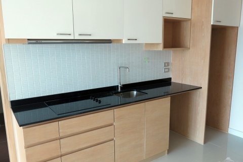 Condominio de 1 dormitorio en Jomtien Beach, Pattaya, Tailandia № 204073 - foto 2