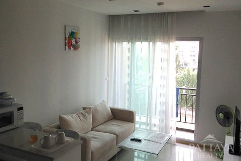 Condominio de 1 dormitorio en Jomtien Beach, Pattaya, Tailandia № 204075 - foto 4