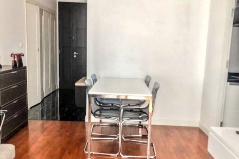 Condominio de 1 dormitorio en Khlong Toei, Bangkok, Tailandia № 117078 - foto 3