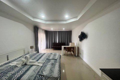 Chalet de 4 dormitorios en Hua Hin, Tailandia № 117074 - foto 10