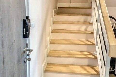 Dúplex de 2 dormitorios en Nonthaburi, Tailandia № 117079 - foto 10