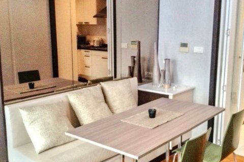 Condominio de 1 dormitorio en Bangkok, Tailandia № 117080 - foto 3