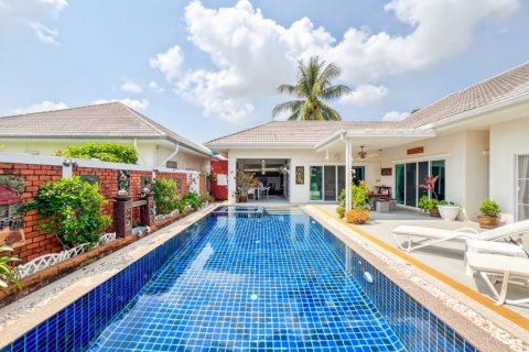 Chalet de 6 dormitorios en Hua Hin, Tailandia № 172951 - foto 2