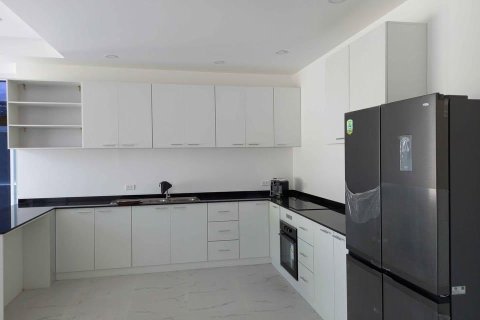 Chalet de 4 dormitorios en Pattaya, Tailandia № 150953 - foto 3