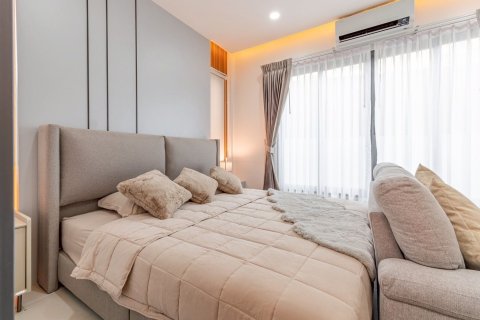 Chalet de 3 dormitorios en Pattaya, Tailandia № 150952 - foto 30