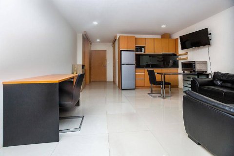 Estudio en el condominio en Jomtien Beach, Pattaya, Tailandia № 204335 - foto 5