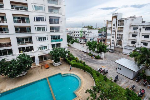 Estudio en el condominio en Jomtien Beach, Pattaya, Tailandia № 204335 - foto 12