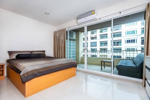 Estudio en el condominio en Jomtien Beach, Pattaya, Tailandia № 204335 - foto 2