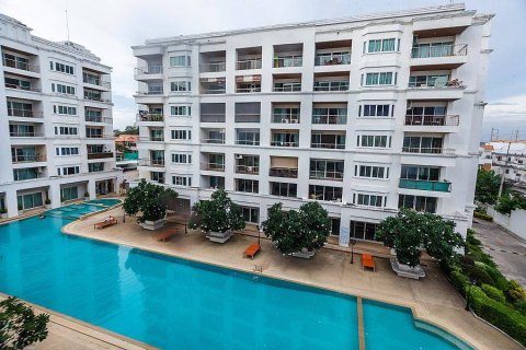 Estudio en el condominio en Jomtien Beach, Pattaya, Tailandia № 204335 - foto 14