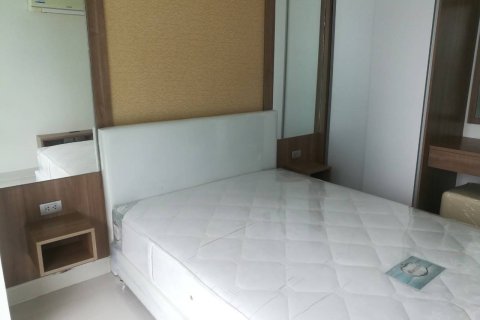 Condominio de 1 dormitorio en Jomtien Beach, Pattaya, Tailandia № 204338 - foto 2