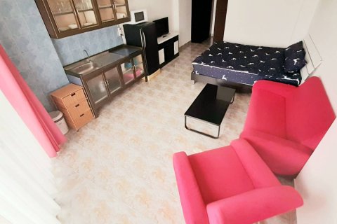 Condominio de 1 dormitorio en Jomtien Beach, Pattaya, Tailandia № 204340 - foto 2