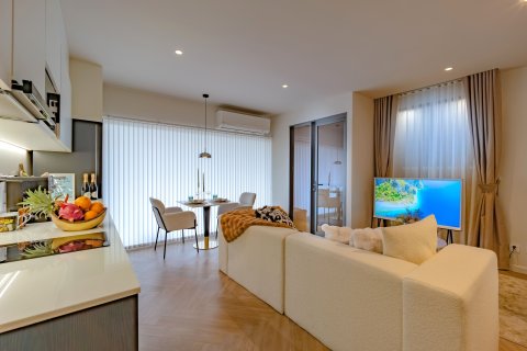 Eigentumswohnung in Phuket, Thailand, 2 Schlafzimmer  № 163430 - Foto 6